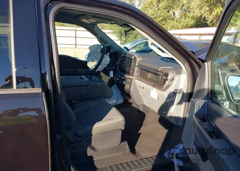 2025 Ford F-150 Xlt z USA, uszkodzony, nr VIN 1FTFW3L82SKE89200